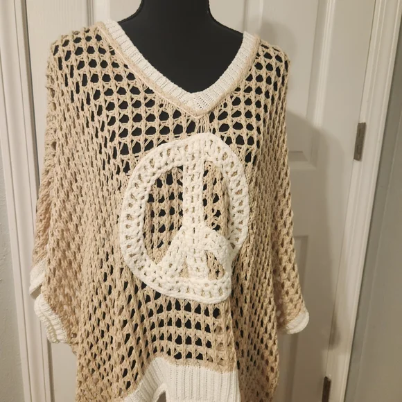 POL Tan and Cream Knit Poncho - Picture 1 of 4